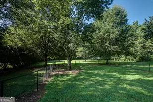 25 McIntosh Estates Dr, Sharpsburg, GA 30277 - Photo 20