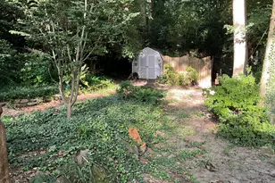 2704 Cove Cir NE, Brookhaven, GA 30319 - Photo 20