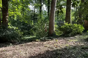 2704 Cove Cir NE, Brookhaven, GA 30319 - Photo 24