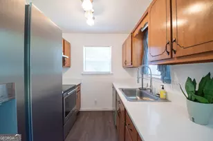 300 Village Dr, Woodbine, GA 31569 - Photo 8
