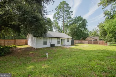 300 Village Drive, Woodbine, GA 31569 - Photo 32