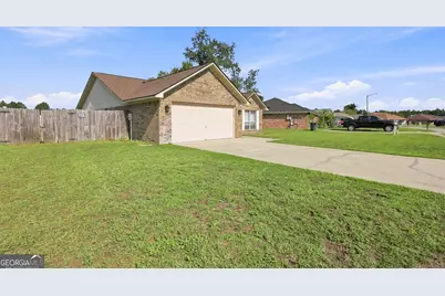 176 Wayfair Lane, Hinesville, GA 31313 - Photo 2