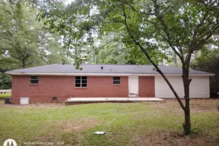 327 W Bonnell St, Oxford, GA 30054 - Photo 6