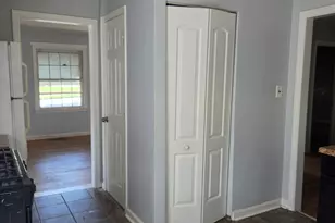 1693 John Calvin Ave, College Park, GA 30337 - Photo 10