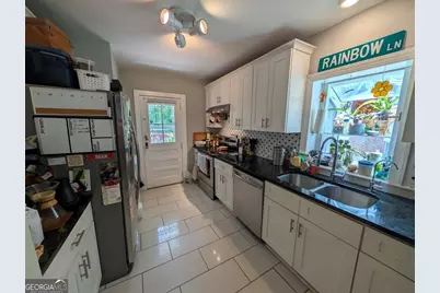 626 N Gordon Circle, Hapeville, GA 30354 - Photo 14