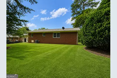 322 Parkway Place, Monroe, GA 30655 - Photo 2