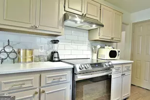 4660 Woodmere Ln, Columbus, GA 31907 - Photo 16