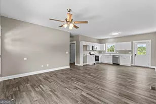 139 SE Kirby Young Rd, Dalton, GA 30721 - Photo 4