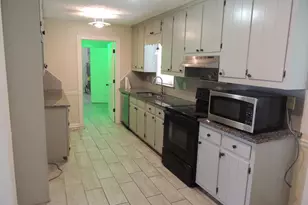 6336 Phillips Pl, Lithonia, GA 30058 - Photo 10
