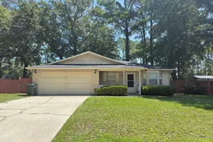 137 Royal Cir, Kingsland, GA 31548 - Photo 1