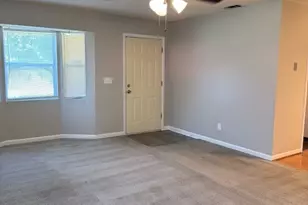 137 Royal Cir, Kingsland, GA 31548 - Photo 4