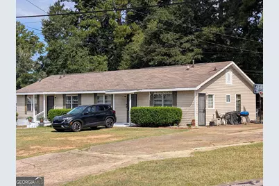 915 Arizona #A/B, Lagrange, GA 30241 - Photo 2
