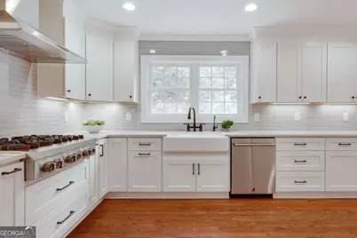 495 Woodlawn Avenue, Athens, GA 30606 - Photo 8