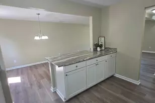 70 Charlotte Dr, Statham, GA 30666 - Photo 4