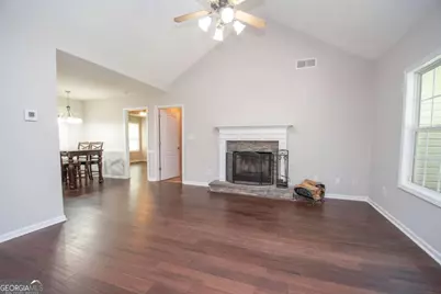 10 Walton Woods Court, Newnan, GA 30263 - Photo 4