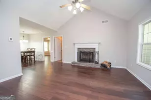 10 Walton Woods Ct, Newnan, GA 30263 - Photo 4