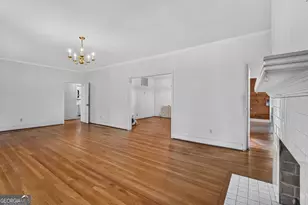 365 W Johnston St, Forsyth, GA 31029 - Photo 8