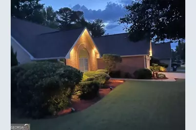 519 Washington Drive, Jonesboro, GA 30238 - Photo 2