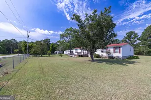 294 Pebble Hill Cir, Sylvester, GA 31791 - Photo 2