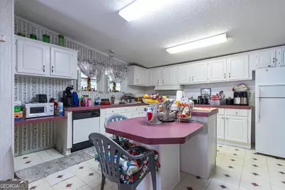 294 Pebble Hill Circle, Sylvester, GA 31791 - Photo 10