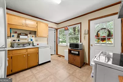 130 Washington Street, Tignall, GA 30668 - Photo 32