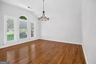 135 Southfield Dr, Newnan, GA 30265 - Photo 8