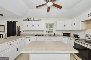 3020 Woodridge Ct, Albany, GA 31705 - Photo 4