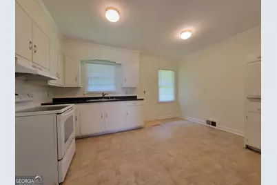 226 James Street, Winder, GA 30680 - Photo 4