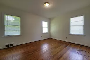 226 James St, Winder, GA 30680 - Photo 8