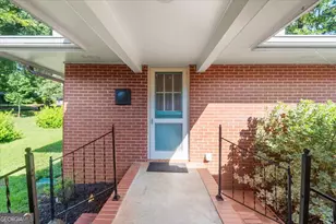 437 Pine St, Madison, GA 30650 - Photo 52