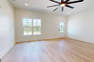 1150 Paris Ave, Swainsboro, GA 30401 - Photo 2