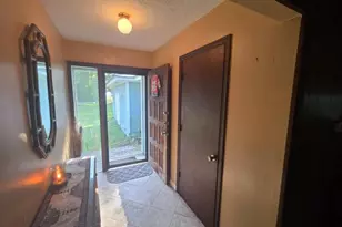 812 E 1st St, Midway, GA 31320 - Photo 14