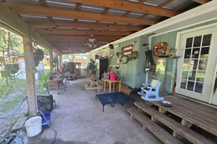 812 E 1st St, Midway, GA 31320 - Photo 2