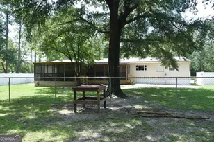 1438 Fannie Head Rd, Jesup, GA 31545 - Photo 10