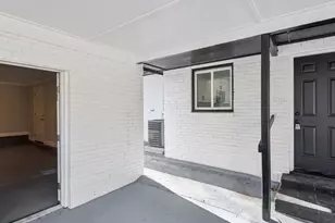 2592 Baker Rd NW, Atlanta, GA 30318 - Photo 26