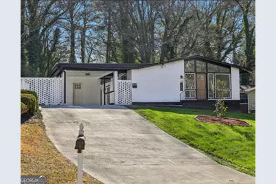 2592 Baker Road NW, Atlanta, GA 30318 - Photo 2