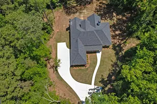 2043 Fischer Rd, Sharpsburg, GA 30277 - Photo 2