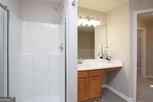 182 Oak Green Dr, Lawrenceville, GA 30044 - Photo 18