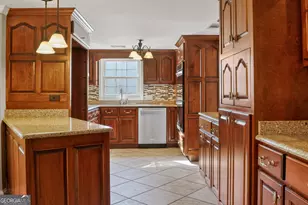 606 W Liberty St, Claxton, GA 30417 - Photo 68