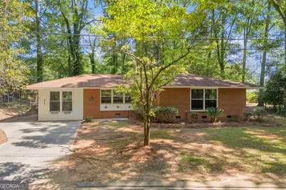 402 Woodland Road, Monroe, GA 30655 - Photo 2