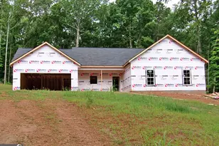 95 Lakemont Dr, Lagrange, GA 30240 - Photo 2