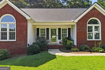 4575 Summerset Drive, Gainesville, GA 30507 - Photo 4