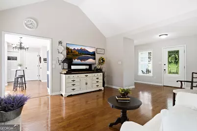 4575 Summerset Drive, Gainesville, GA 30507 - Photo 12