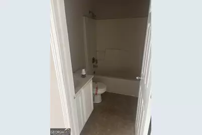 9433 Lakeview Road, Union City, GA 30291 - Photo 6