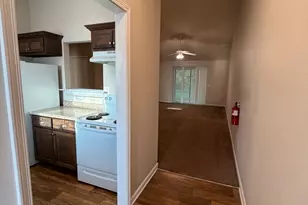410 E Lawnwood Ct, Kingsland, GA 31548 - Photo 2