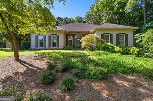 216 Ashford Cir, Lagrange, GA 30240 - Photo 1