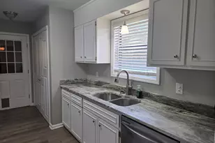 1322 Woodlawn Cir, Vidalia, GA 30474 - Photo 18