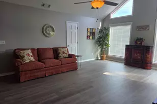 1322 Woodlawn Cir, Vidalia, GA 30474 - Photo 14