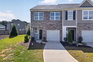 579 Magnolia Cir, Palmetto, GA 30268 - Photo 2