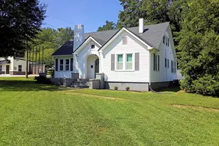 402 Gordon St, Bremen, GA 30110 - Photo 1
